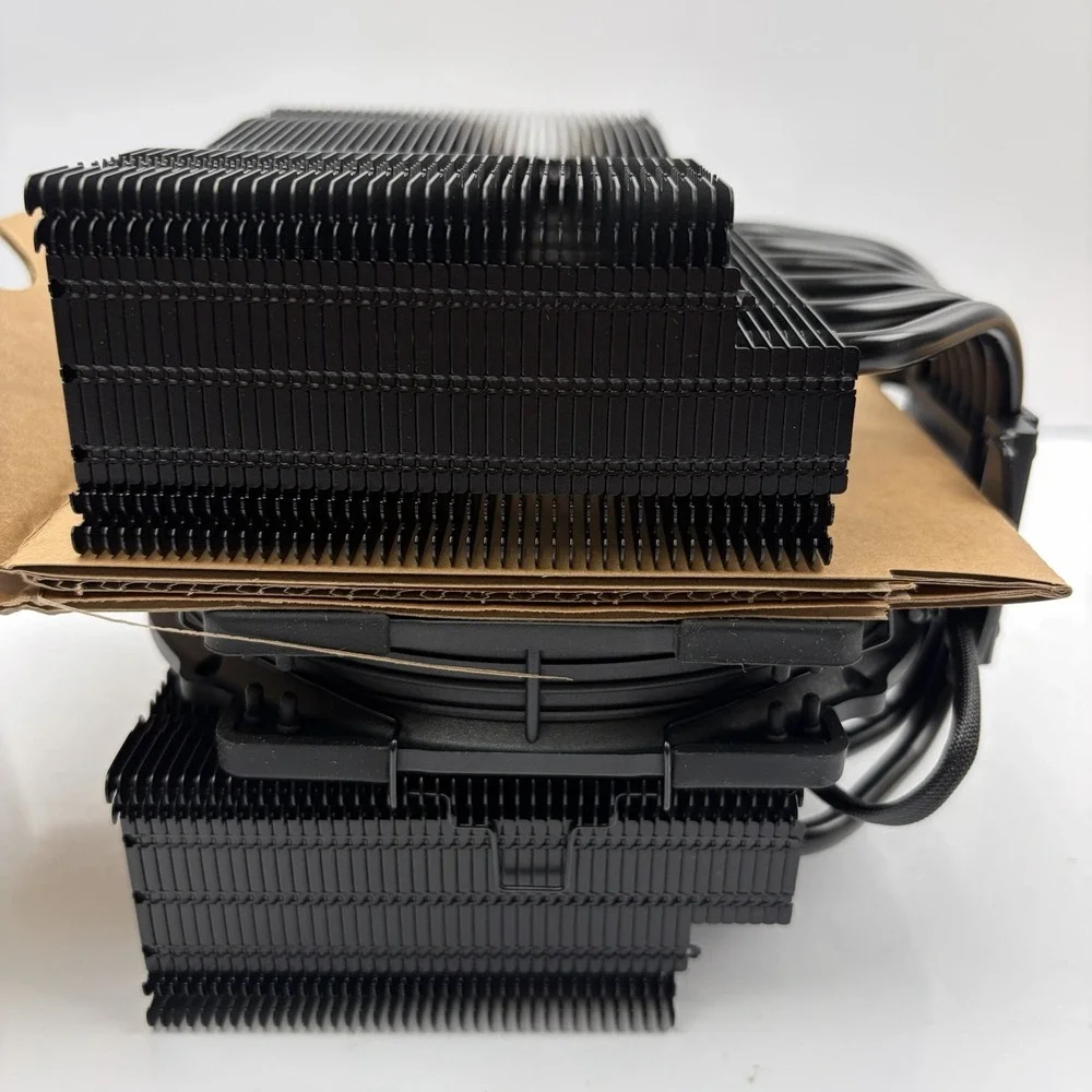 Noctua NH-D15 Chromax.Black Dual-Tower CPU Cooler Black